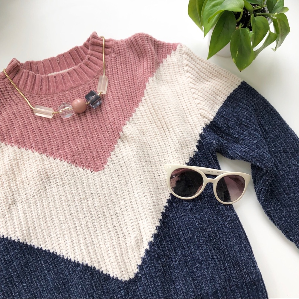 Chevron colorblock chenille cropped knit sweater